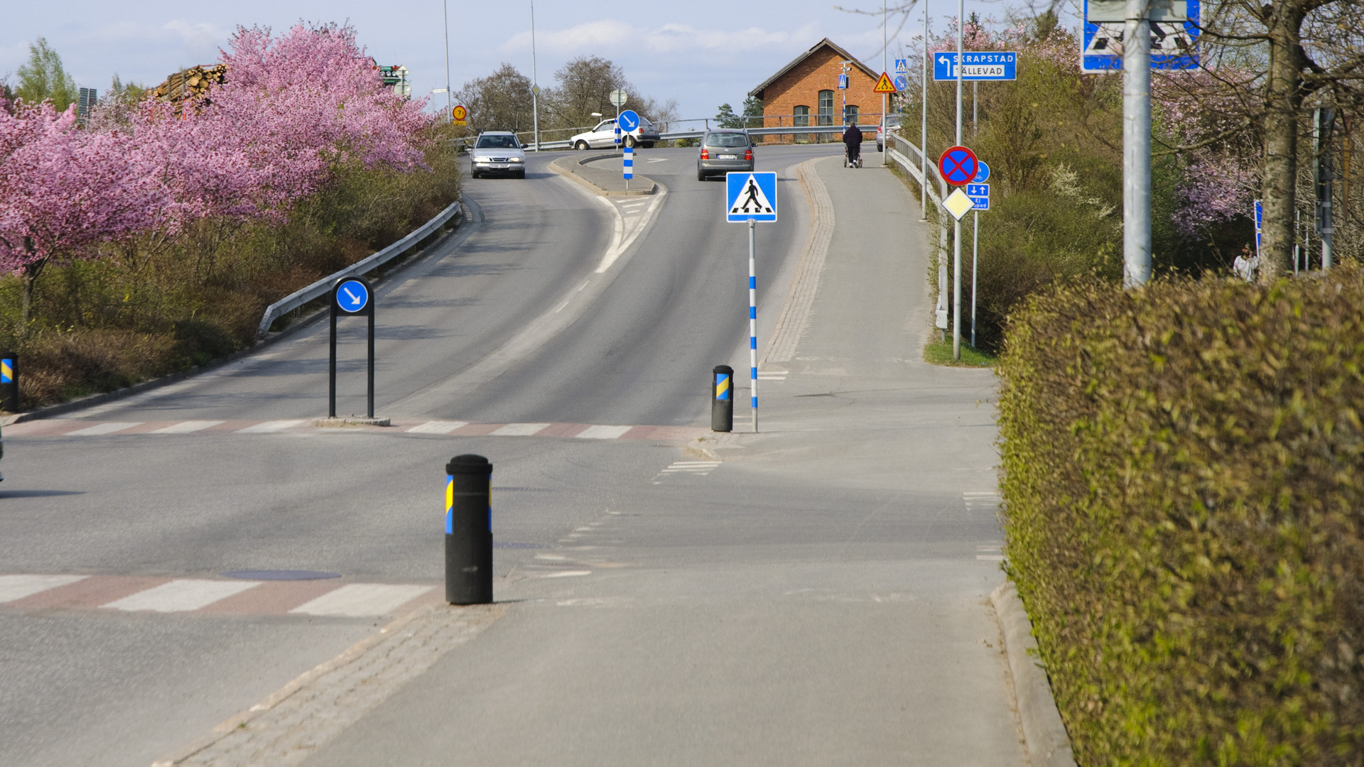 Gata i Sävsjö centrum. Vår. 